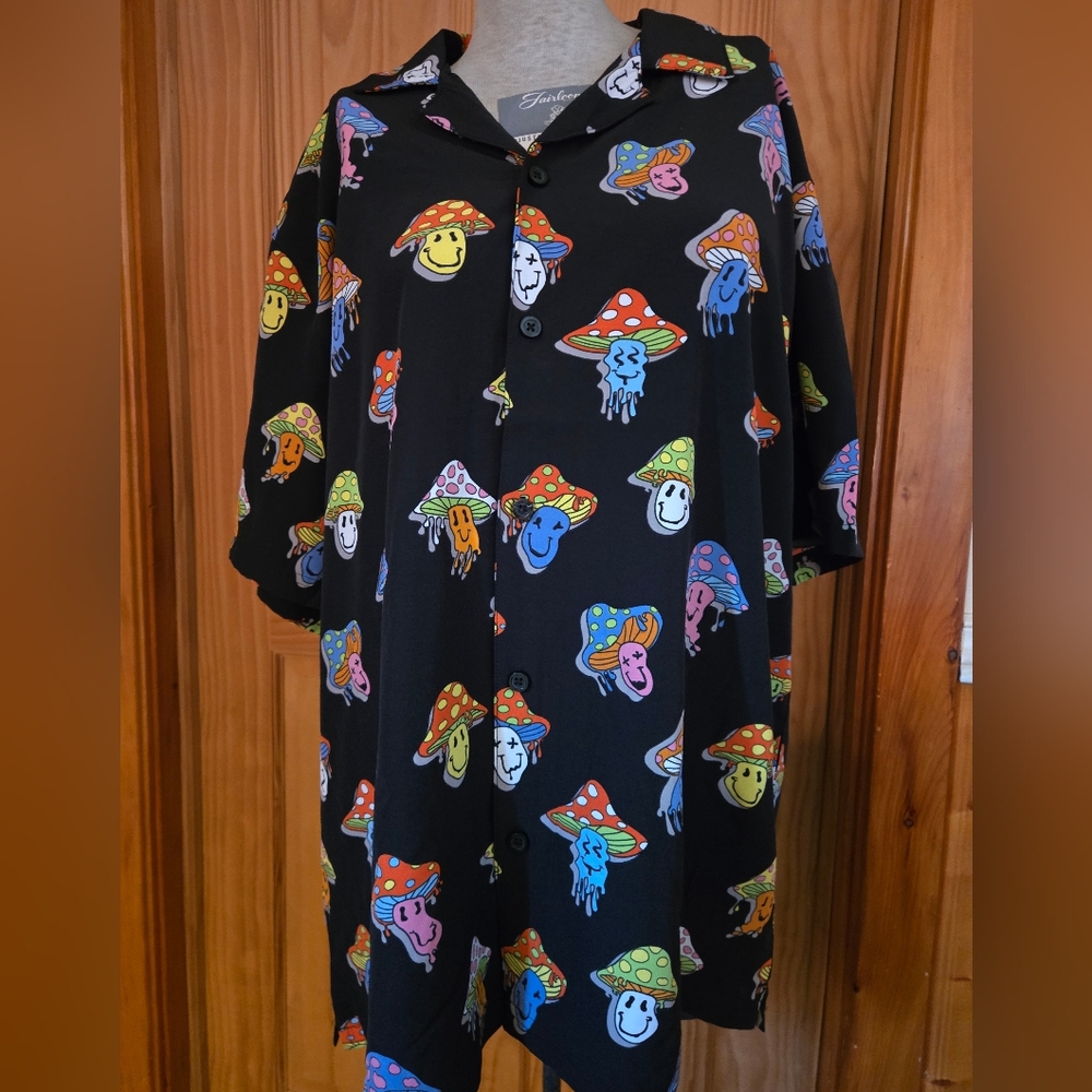 Fresh Prints Of Bel-Air trippy mushrooms button up dress shirt rare design XL 🍄